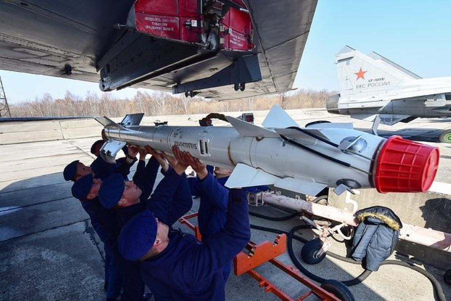 Nhận diện tên lửa không đối không mới của Nga

