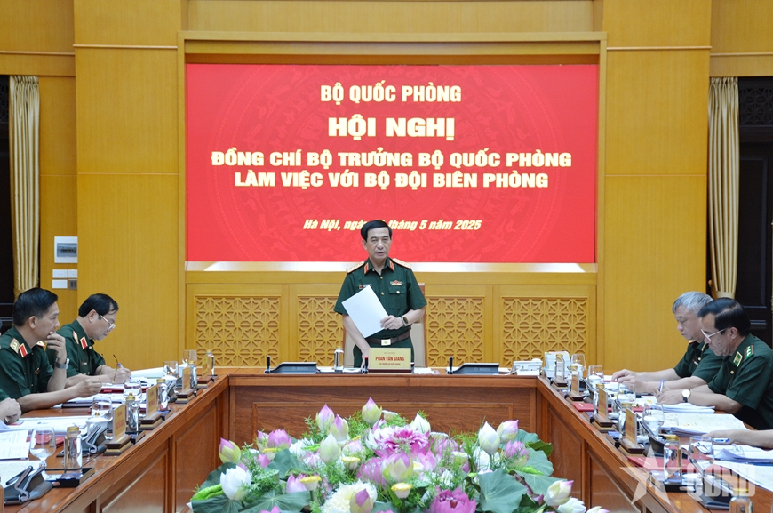 Đại tướng Phan Văn Giang làm việc với Bộ tư lệnh Bộ đội Biên phòng