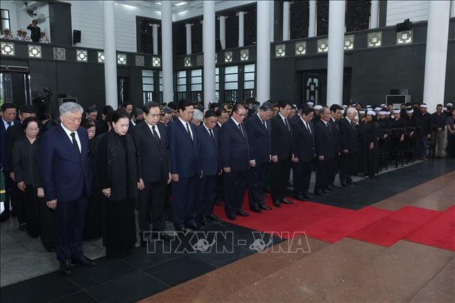 Cử hành trọng thể Lễ viếng nguyên Chủ tịch nước Trần Đức Lương