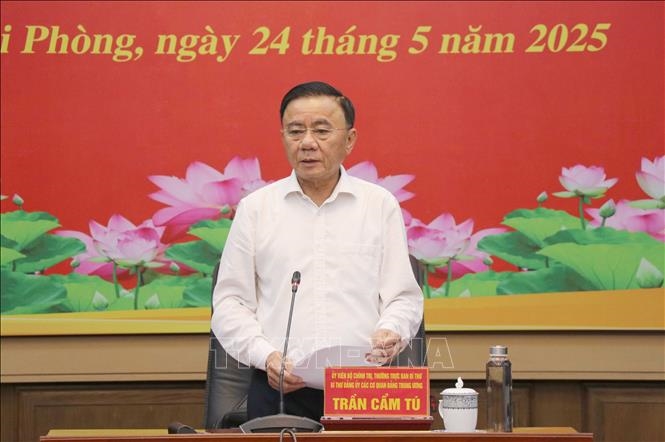 Thường trực Ban Bí thư Trần Cẩm Tú: Phân cấp, phân quyền phải đảm bảo đồng bộ, tổng thể, liên thông