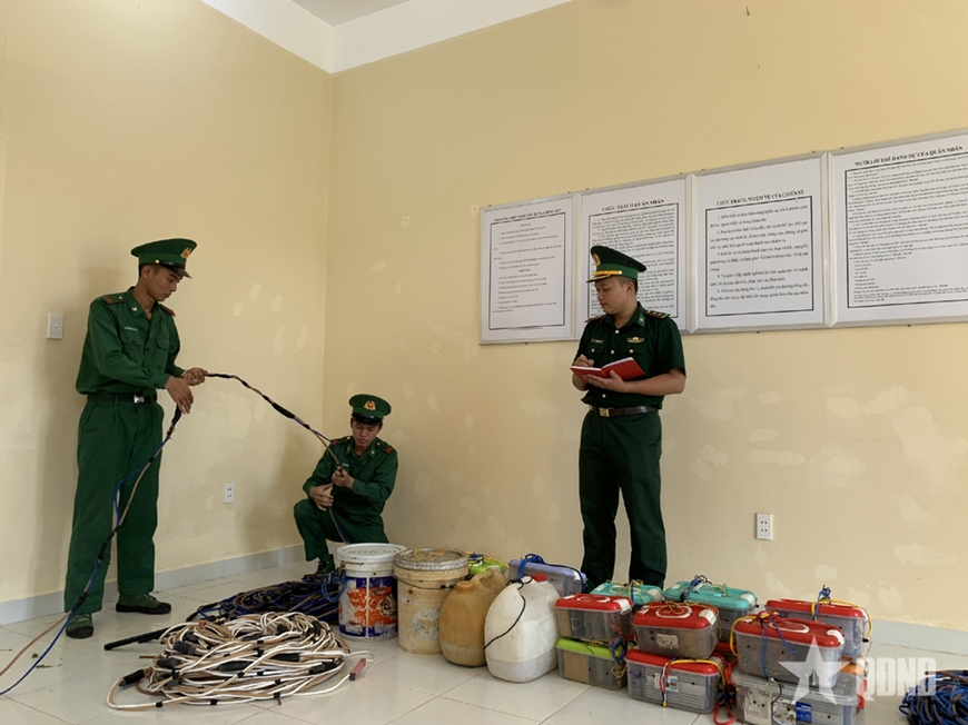 Cuộc chiến giữ màu xanh của biển