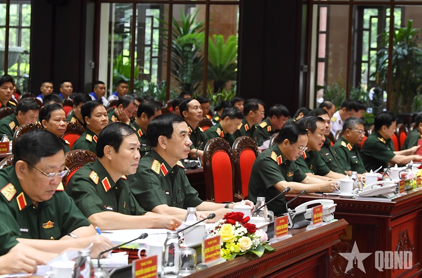 Đại tướng Phan Văn Giang chủ trì hội nghị lấy ý kiến dự thảo Nghị quyết về sửa đổi, bổ sung một số điều của Hiến pháp năm 2013