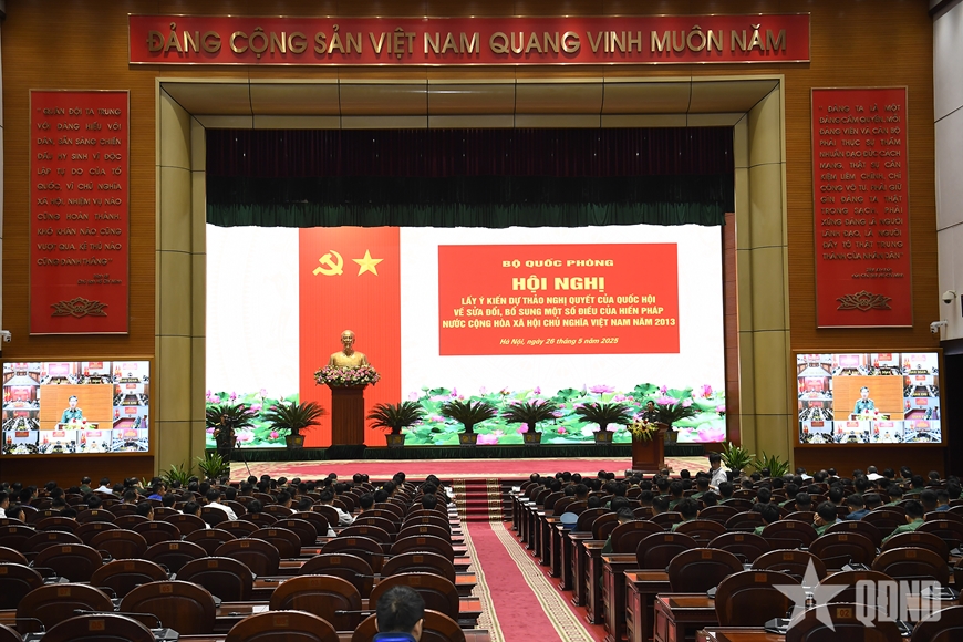 Đại tướng Phan Văn Giang chủ trì hội nghị lấy ý kiến dự thảo Nghị quyết về sửa đổi, bổ sung một số điều của Hiến pháp năm 2013