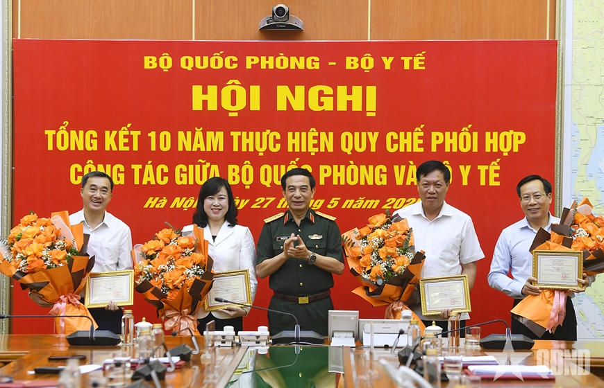 Tăng cường phối hợp chặt chẽ, hiệu quả giữa Bộ Quốc phòng và Bộ Y tế