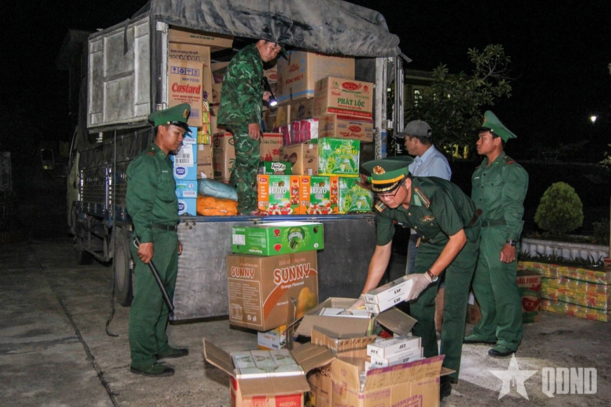 Bộ đội Biên phòng TP Huế bắt giữ vụ vận chuyển thuốc lá trái phép tại A Lưới