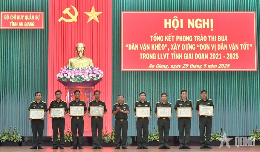 An Giang: Nhiều tập thể, cá nhân được tuyên dương trong thực hiện phong trào thi đua “Dân vận khéo”, xây dựng “Đơn vị dân vận tốt”