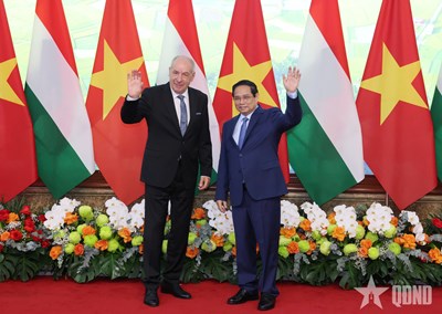 View - 	Thủ tướng Phạm Minh Chính hội kiến Tổng thống Hungary