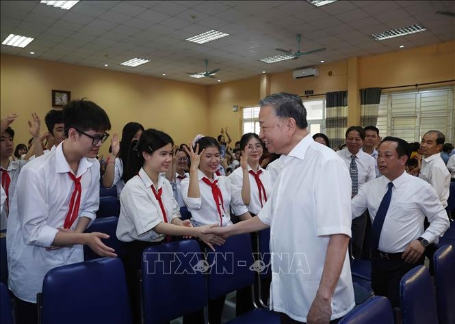 Tổng Bí thư Tô Lâm thăm hai trường học chuyên biệt tại Hà Nội