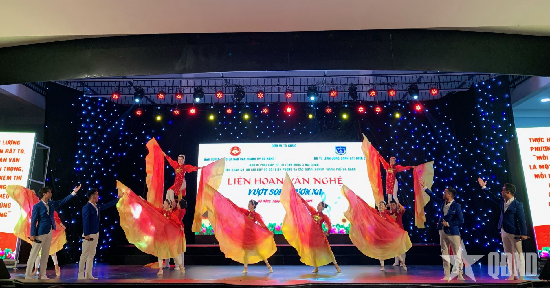 Đặc sắc chương trình liên hoan văn nghệ “Vượt sóng vươn xa”