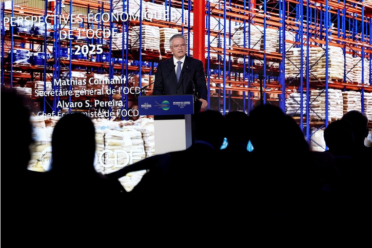 OECD hạ dự báo tăng trưởng kinh tế toàn cầu