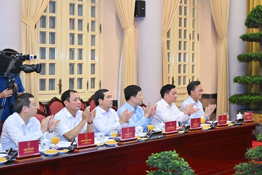 Chủ tịch nước Lương Cường làm việc với Tỉnh ủy Hưng Yên và Thái Bình về thực hiện Nghị quyết Trung ương 11, khóa XIII