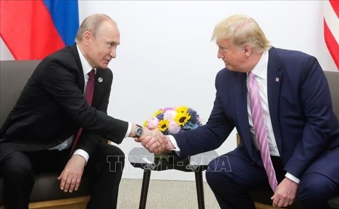 Tổng thống Mỹ và Nga điện đàm về vấn đề Ukraine và Iran