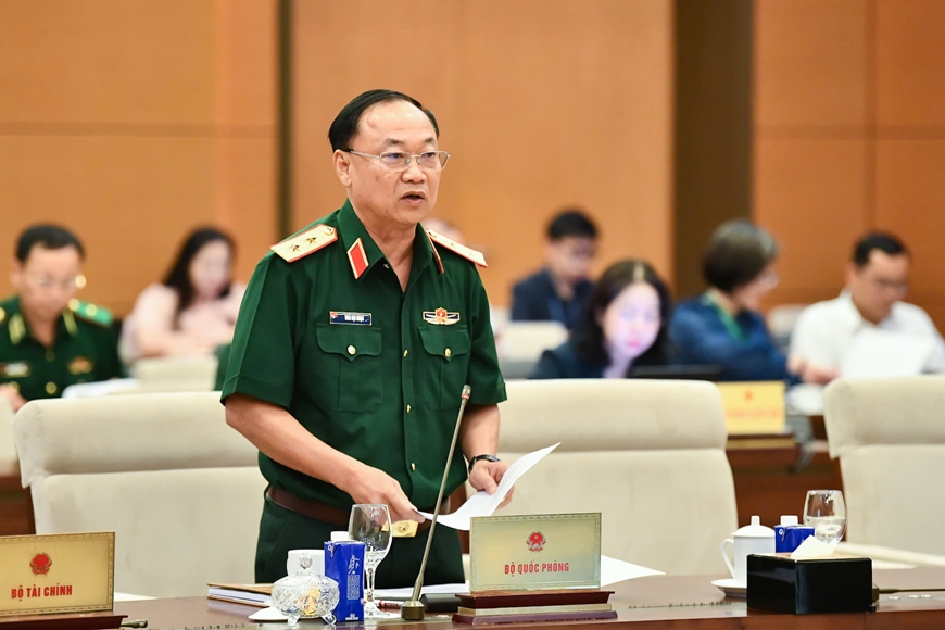 Ủy ban Thường vụ Quốc hội cho ý kiến về dự án Luật sửa đổi, bổ sung một số điều của các luật trong lĩnh vực quốc phòng