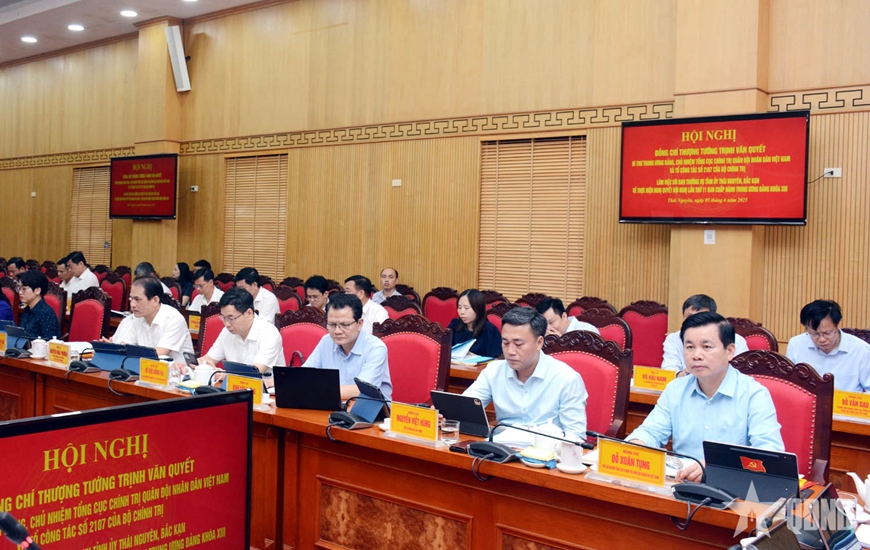 Thượng tướng Trịnh Văn Quyết chủ trì làm việc với Ban Thường vụ Tỉnh ủy Thái Nguyên và Bắc Kạn
