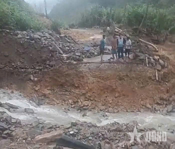 Nghệ An: Mưa lũ gây sạt lở nghiêm trọng trên Quốc lộ 16, giao thông gián đoạn
