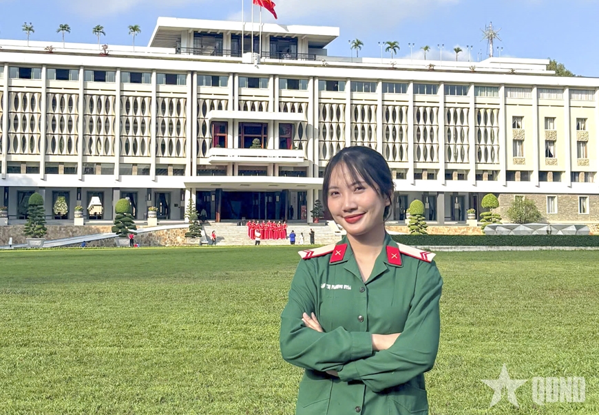 Vì phút giây thiêng liêng trên Quảng trường Ba Đình