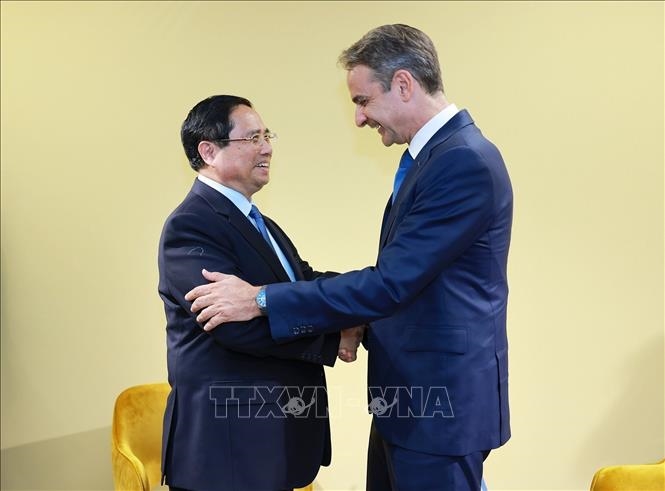 Thủ tướng Phạm Minh Chính gặp Thủ tướng Hy Lạp Kyriakos Mitsotakis