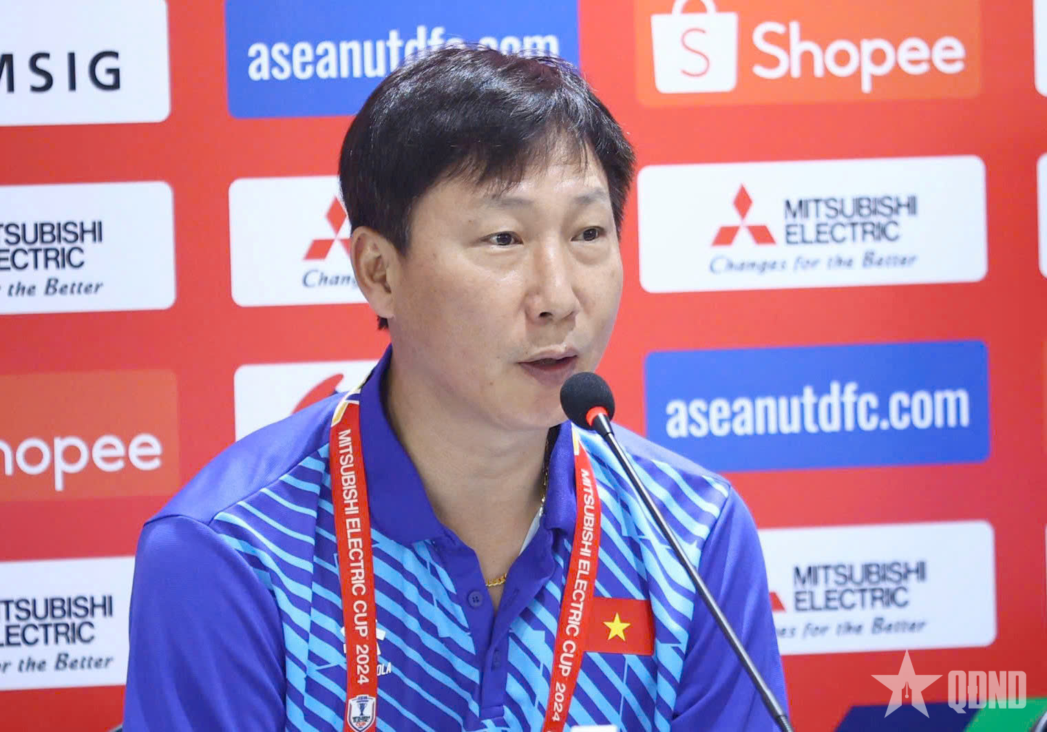 Huấn luyện viên Kim Sang-sik: “Đội tuyển Việt Nam làm hết khả năng để thắng Malaysia”