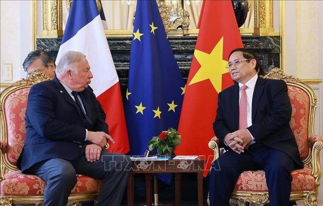 Thủ tướng Phạm Minh Chính hội kiến Chủ tịch Thượng viện Pháp Gérard Larcher
