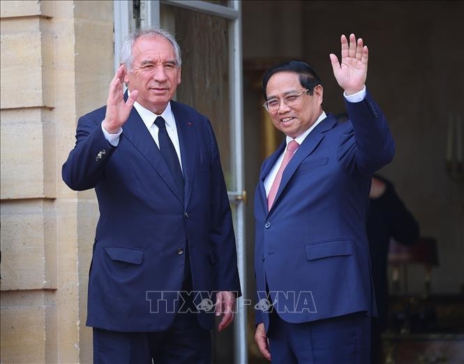 Thủ tướng Phạm Minh Chính hội đàm với Thủ tướng Pháp Francois Bayrou