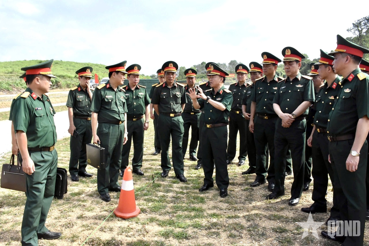 Trung tướng Thái Đại Ngọc kiểm tra công tác chuẩn bị Hội thao Cứu hộ, cứu nạn toàn quân