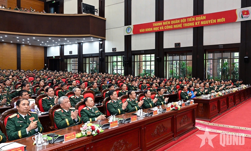 Đại tướng Phan Văn Giang dự, chỉ đạo tổng kết hoạt động Giải thưởng Tuổi trẻ sáng tạo trong Quân đội, giai đoạn 2020-2025
