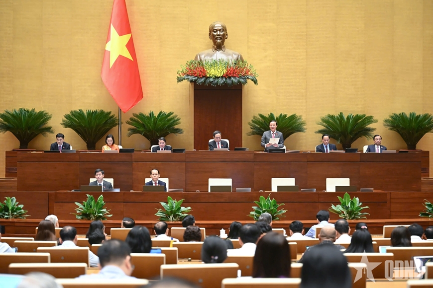 Quốc hội thông qua Luật Tổ chức chính quyền địa phương (sửa đổi)