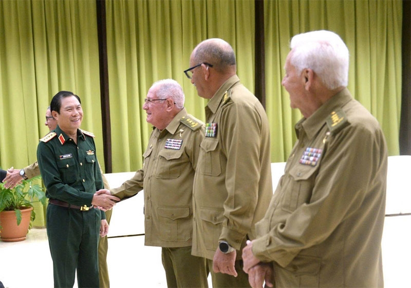 Thắt chặt hơn nữa tình đoàn kết, gắn bó, nâng cao hợp tác quốc phòng Việt Nam-Cuba