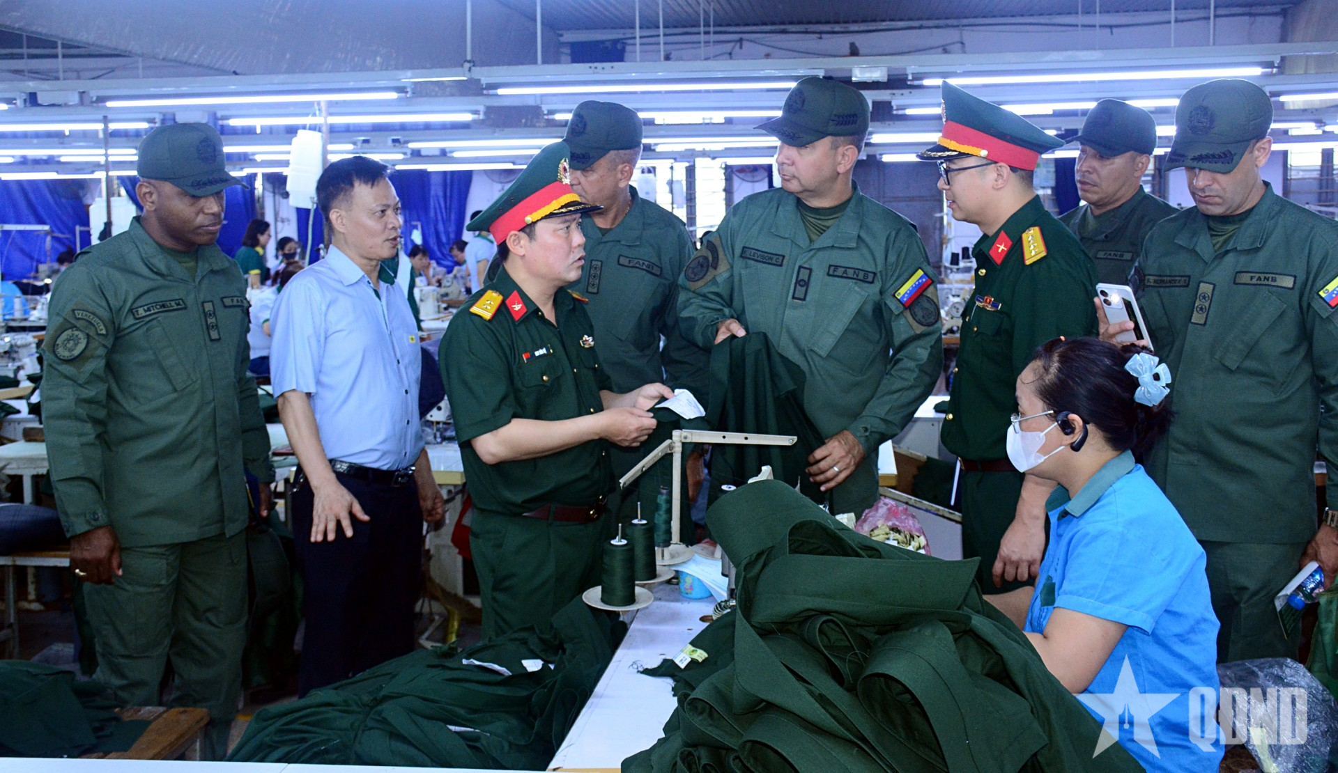 Đoàn Viện Nghiên cứu Tác chiến chiến lược Venezuela thăm và làm việc với Công ty cổ phần X20