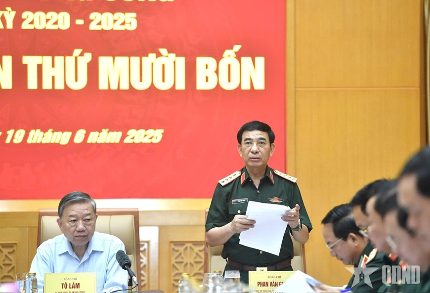 Tổng Bí thư Tô Lâm chủ trì Hội nghị Quân ủy Trung ương lần thứ mười bốn