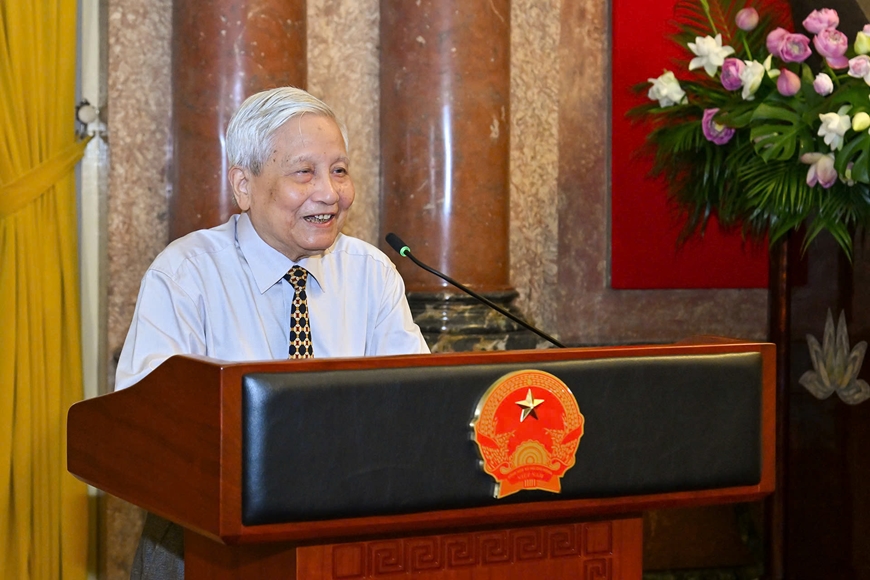 Chủ tịch nước Lương Cường gặp mặt, tuyên dương các nhà báo, người làm báo tiêu biểu