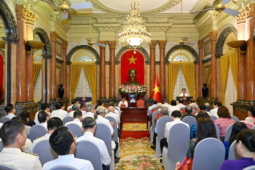 Chủ tịch nước Lương Cường gặp mặt, tuyên dương các nhà báo, người làm báo tiêu biểu
