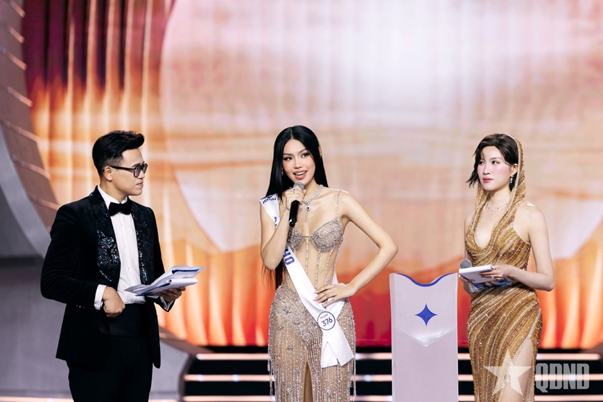 Nguyễn Hoàng Phương Linh đăng quang Hoa hậu Hoàn vũ Việt Nam 2025