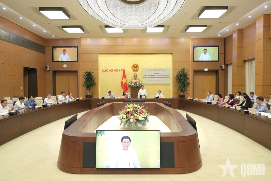 Đại biểu Quốc hội trẻ đóng góp vào dự thảo Văn kiện Đại hội XIV của Đảng