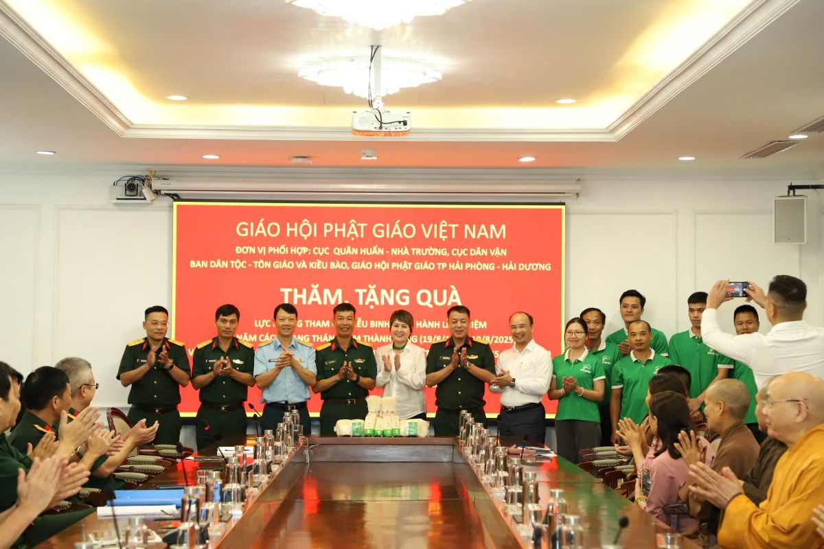 Nấm sạch Kinoko – nguồn dinh dưỡng từ tâm, đồng hành cùng bộ đội