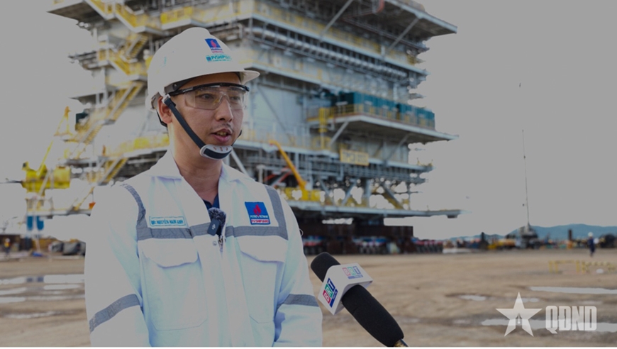 Doanh nghiệp Việt Nam vận chuyển và hạ thủy thành công trạm biến áp ngoài khơi nặng kỷ lục gần 4.000 tấn