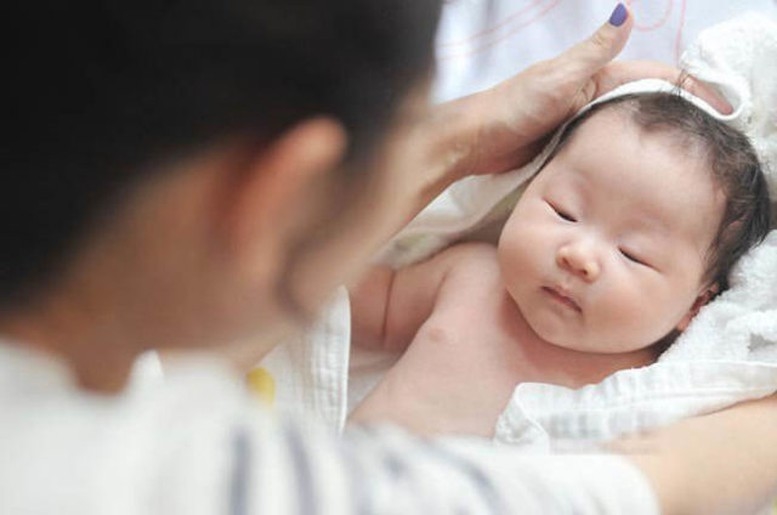 Mỗi cặp vợ chồng được tự quyết định số con, thời gian sinh con