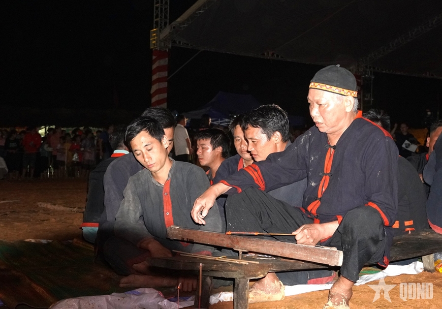 “Giữ lửa” Pà Thẻn trên đất Tuyên Quang