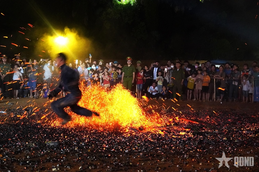 “Giữ lửa” Pà Thẻn trên đất Tuyên Quang