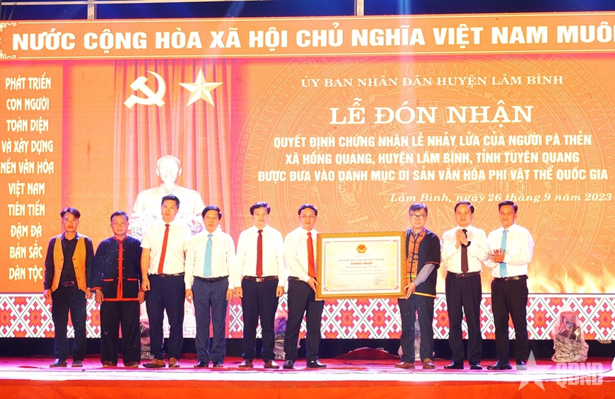 “Giữ lửa” Pà Thẻn trên đất Tuyên Quang