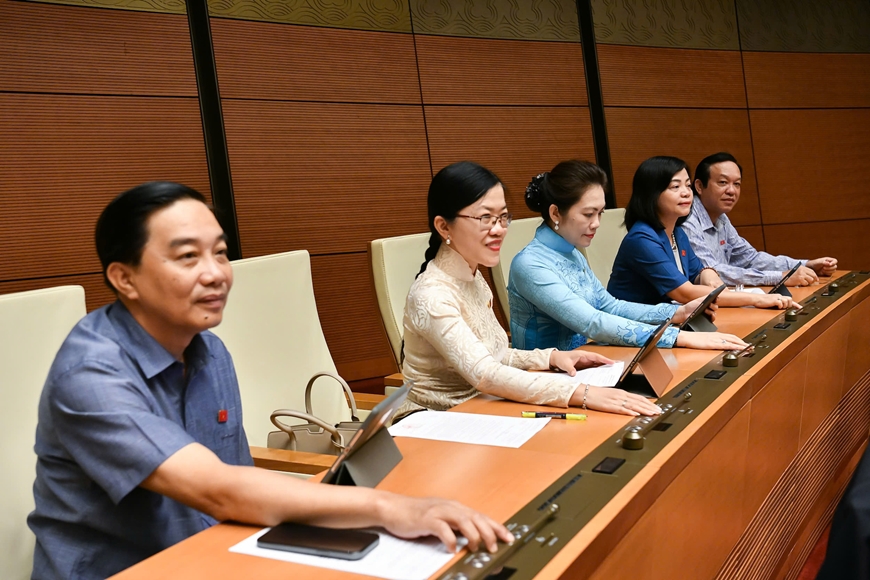 Quốc hội thông qua luật sửa đổi, bổ sung về tổ chức tòa án nhân dân, viện kiểm sát nhân dân