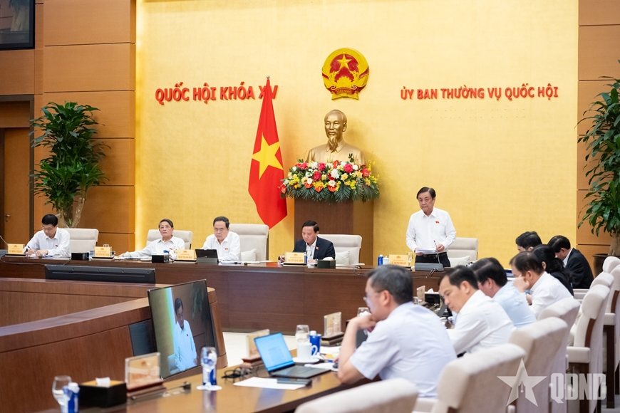 Tách bạch quản lý, kinh doanh và cạnh tranh bình đẳng trong phát triển đường sắt
