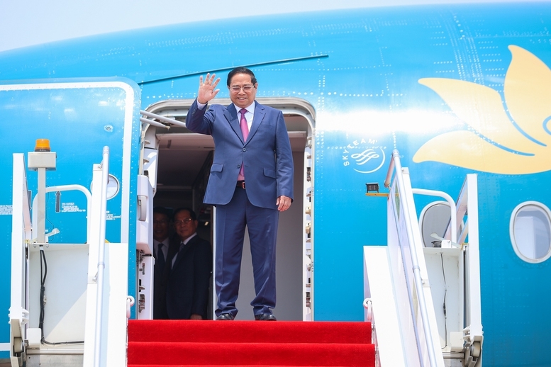 Thủ tướng Phạm Minh Chính tới Thiên Tân, bắt đầu dự Diễn đàn Kinh tế thế giới và làm việc tại Trung Quốc