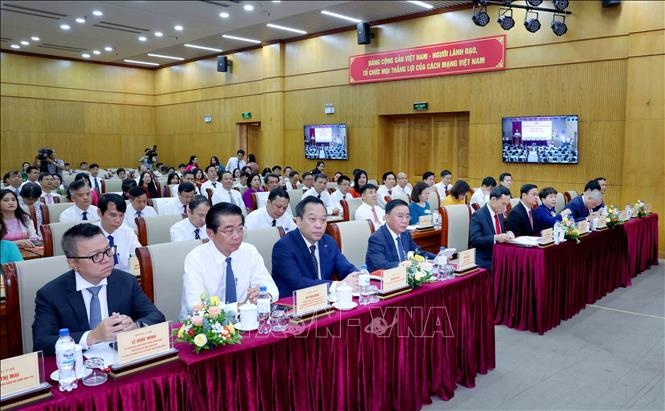 Thường trực Ban Bí thư Trần Cẩm Tú: Nâng tầm tham mưu hoạch định chính sách về kinh tế - xã hội
