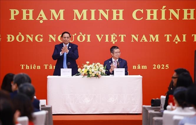 Thủ tướng Phạm Minh Chính gặp gỡ cộng đồng người Việt Nam tại Trung Quốc