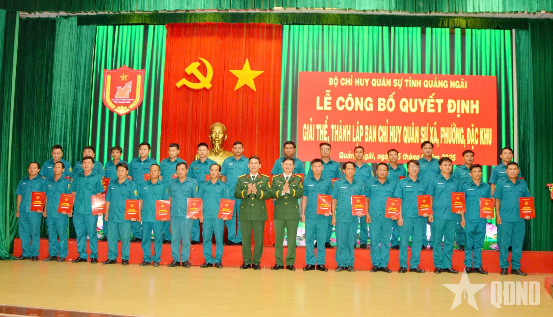 Quảng Ngãi: Công bố Quyết định thành lập ban CHQS xã, phường, đặc khu mới