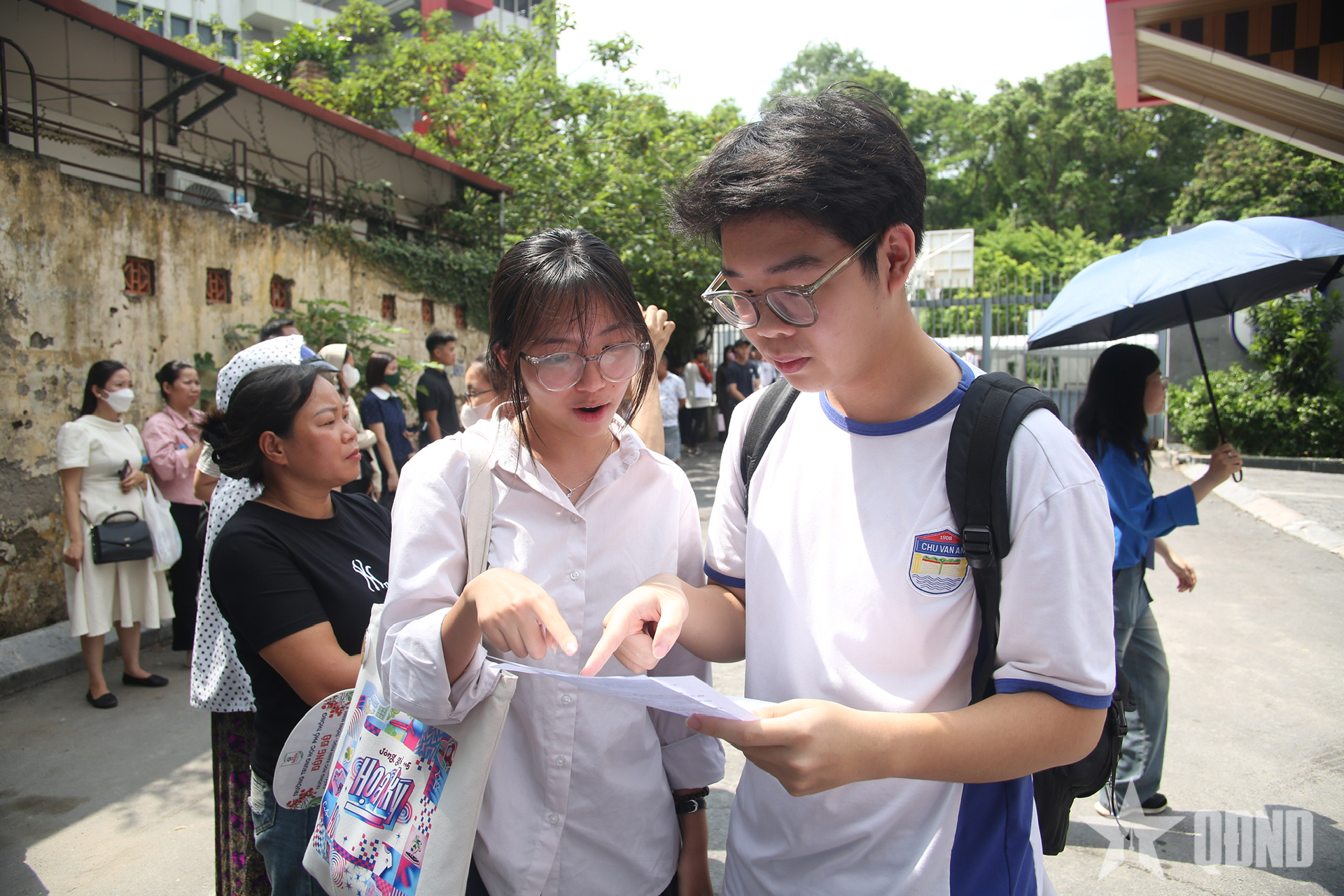 Gợi ý giải đề thi môn Ngữ Văn