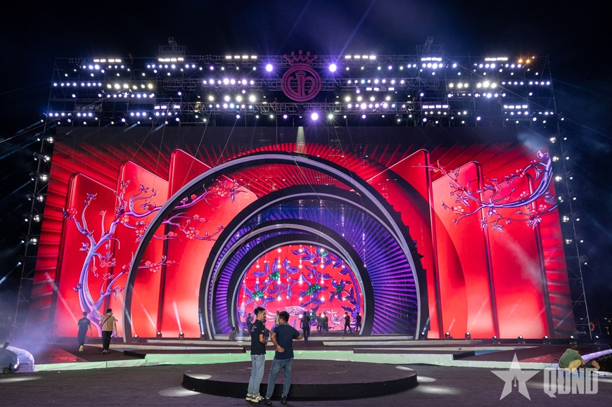 Cận cảnh sân khấu chung kết Hoa hậu Việt Nam 2024