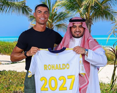 Cristiano Ronaldo tại Al Nassr: Tương lai 'khủng' hay 'tàn lụi'? Chuyên gia dự đoán!