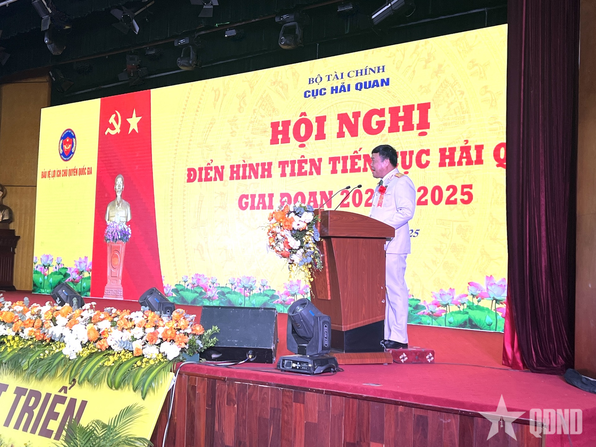 Ngành Hải quan góp phần đem lại sự bình yên cho xã hội